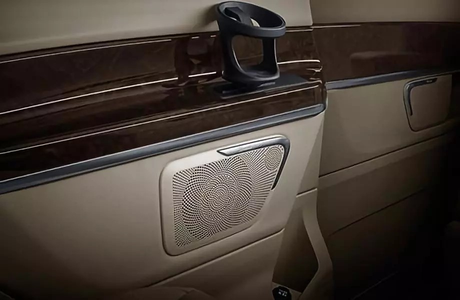 解鎖無(wú)限維度，盡享人生每一面 | 梅賽德斯-奔馳V級(jí)豪華多功能車(chē)_騰凱融資租賃