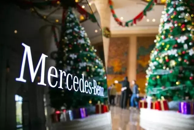 綿陽(yáng)華星錦業(yè)榮獲2015年梅賽德斯-奔馳西區(qū)卓越經(jīng)銷商獎(jiǎng)_騰凱融資租賃