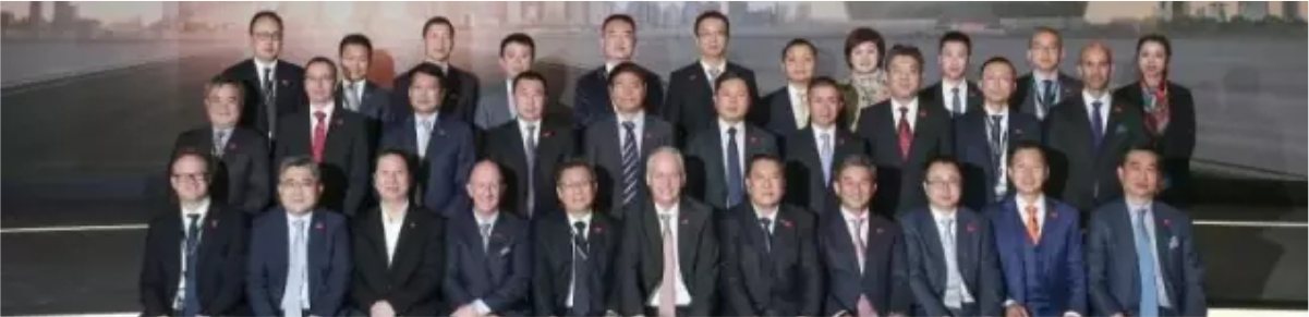 感恩有您 與星同行！樂山華星錦業(yè)奔馳榮膺“2015年梅賽德斯-奔馳明日之星”大獎！_騰凱融資租賃