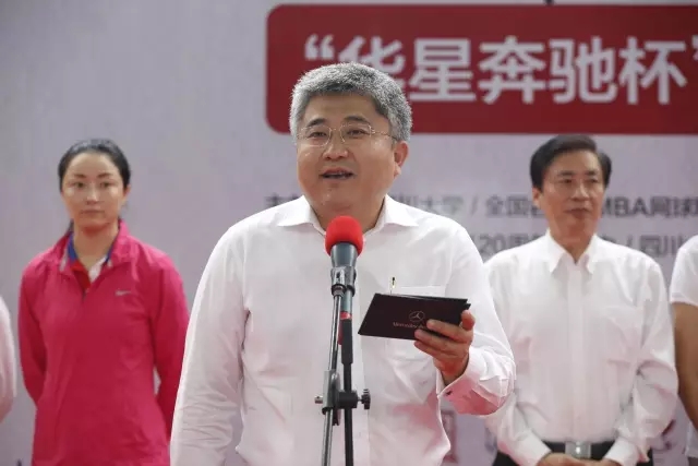 四川華星汽車集團(tuán)旗下華星錦業(yè)集團(tuán)鼎力支持網(wǎng)球運(yùn)動(dòng) 全新長(zhǎng)軸距E級(jí)車亮相“第九屆全國(guó)名校EMBA網(wǎng)球精英賽”